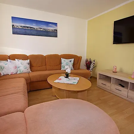 Apartment Fewo Efosa *